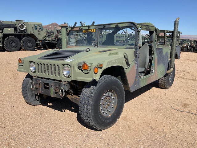 1998 AM General M1123 HMMWV 2 Door Soft Top w/Truck Body 1998 AM General M1123 HMMWV 2 Door Soft Top w/Truck Body