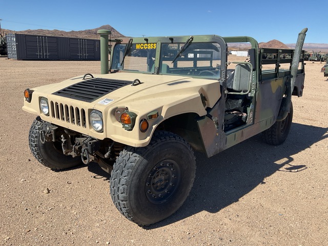 1998 AM General M1123 HMMWV 2 Door w/Truck Body 1998 AM General M1123 HMMWV 2 Door w/Truck Body
