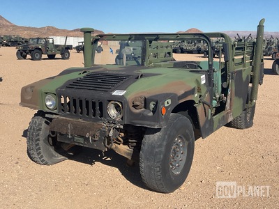 AM General M1123 HMMWV 2 Door w/Truck Body
