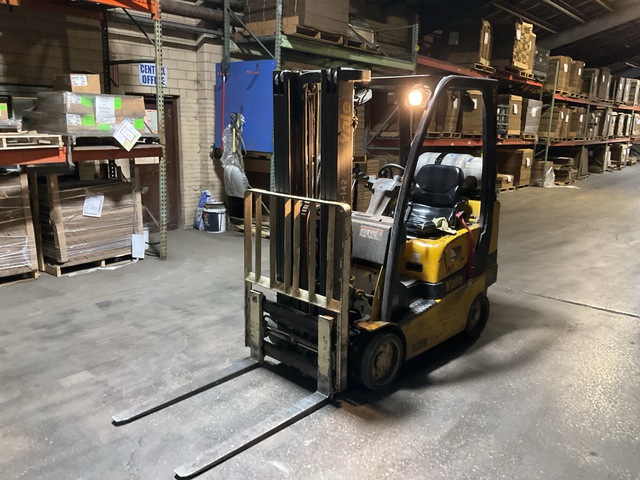Yale GC040SVX Cushion Tire Forklift Yale GC040SVX Cushion Tire Forklift
