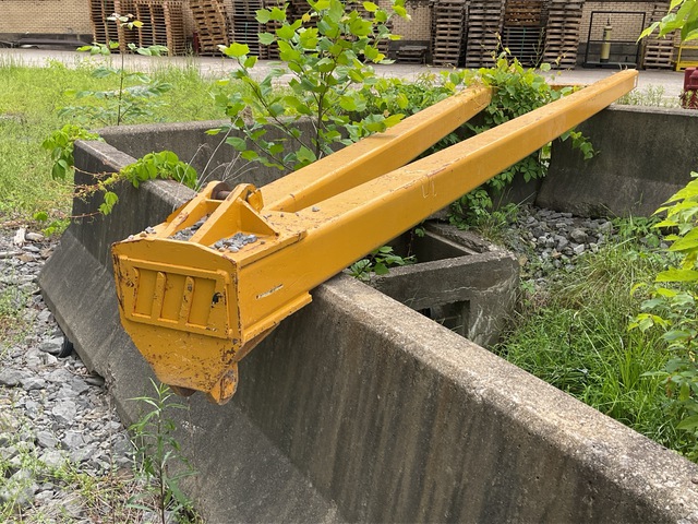 Midwestern 20 ft Boom