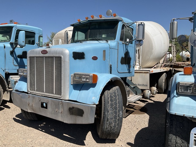2004 Peterbilt 357 12x4 Mixer Truck (Inoperable) 2004 Peterbilt 357 12x4 Mixer Truck (Inoperable)