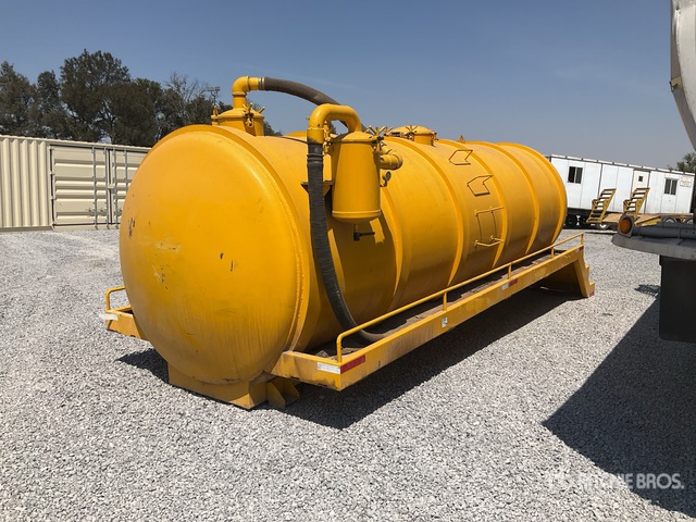 2013 CARROCERIAS Y REMOLQUES LOERA Steel Tanque de Vacio / Vacuum Tank ...