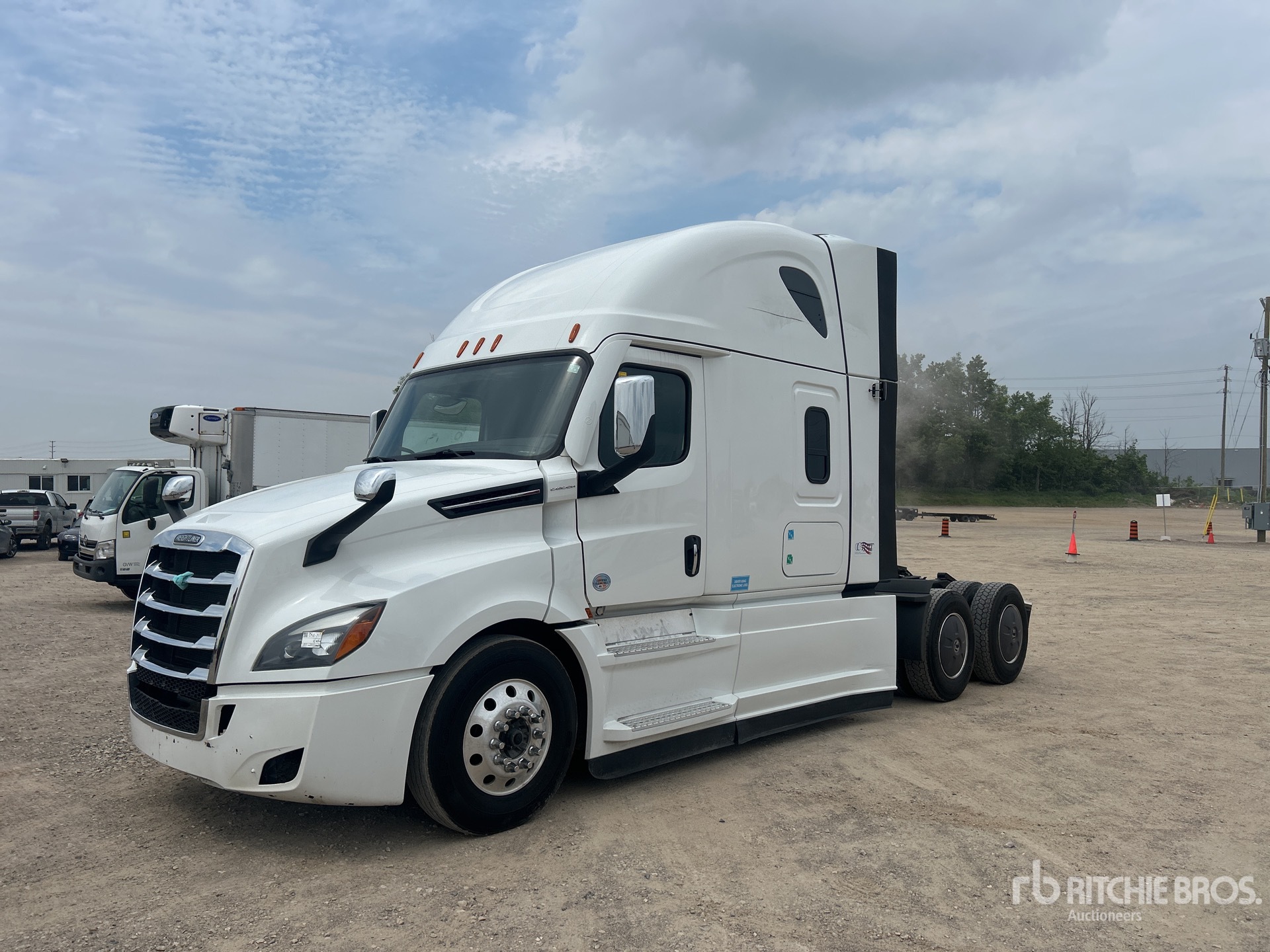 2024 Freightliner Cascadia 126 6x4 T/A Sleeper Truck Tractor