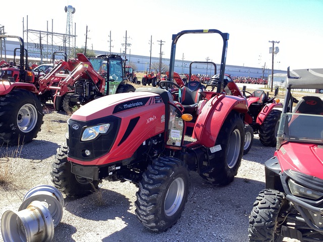 2019 Mahindra 2660NH 4WD Utility Tractor (Inoperable)