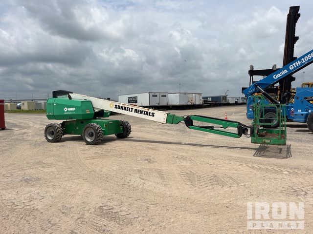 ELEVADOR TELESCóPICO 2015 JLG 4WD 660SJ