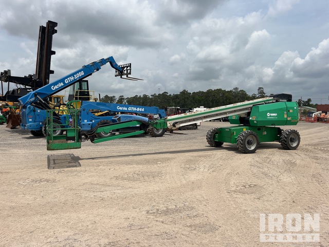ELEVADOR TELESCóPICO 2015 JLG 4WD 660SJ
