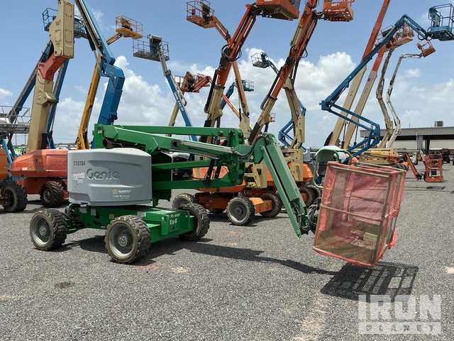 ELEVADOR ARTICULADO 2015 GENIE 4WD Z4525J