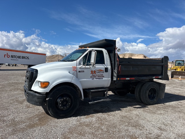 2004 Ford F-650 4x2 Dump Truck