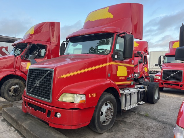 2017 Volvo VNM 4x2 S/A Day Cab Truck Tractor