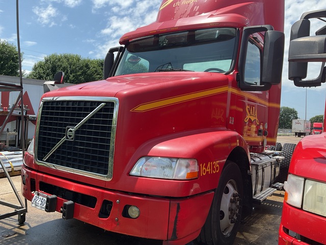 2016 Volvo VNM 4x2 S/A Day Cab Truck Tractor (Inoperable)