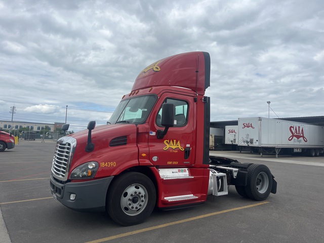 2018 Freightliner Cascadia 113 4x2 S/A Day Cab Truck Tractor 2018 Freightliner Cascadia 113 4x2 S/A Day Cab Truck Tractor