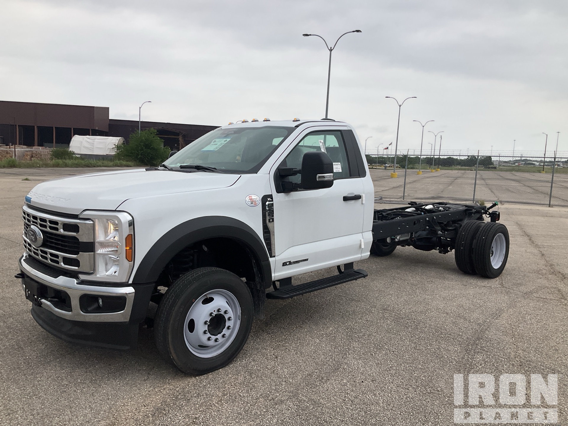 2024 Ford F-550 XL 4x2 Cabine et châssis (Unused)