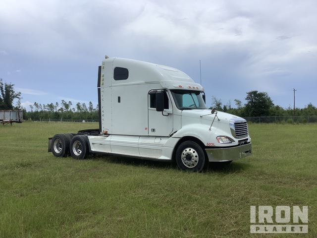 CAMIóN CAMAROTE 2016 FREIGHTLINER