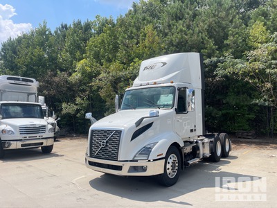 2019 Volvo VNL300 S/A Day Cab Truck Tractor