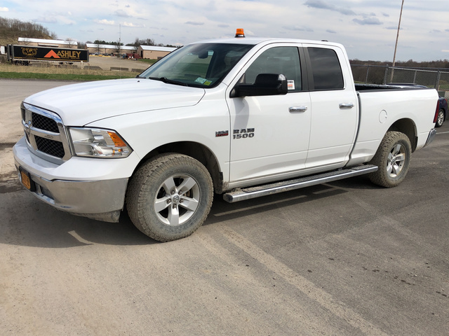 2015 Dodge 1500 SLT 4x4 Crew Cab Pickup 2015 Dodge 1500 SLT 4x4 Crew Cab Pickup
