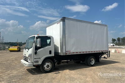 2023 Isuzu NPR HD 4x2 Camion fourgon
