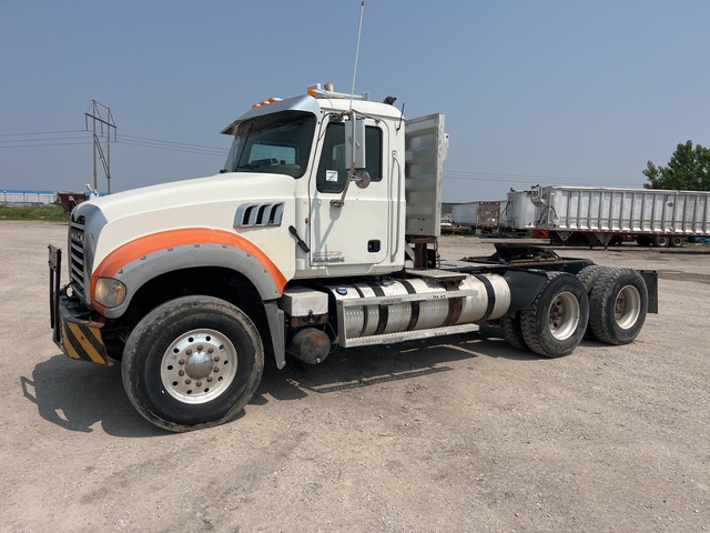 2011 Mack GU713 6x4 T/A Day Cab Truck Tractor 2011 Mack GU713 6x4 T/A Day Cab Truck Tractor