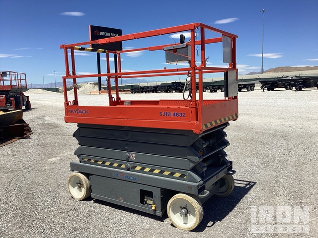 ELEVADOR TIJERA 2014 SKYJACK SJIII4632