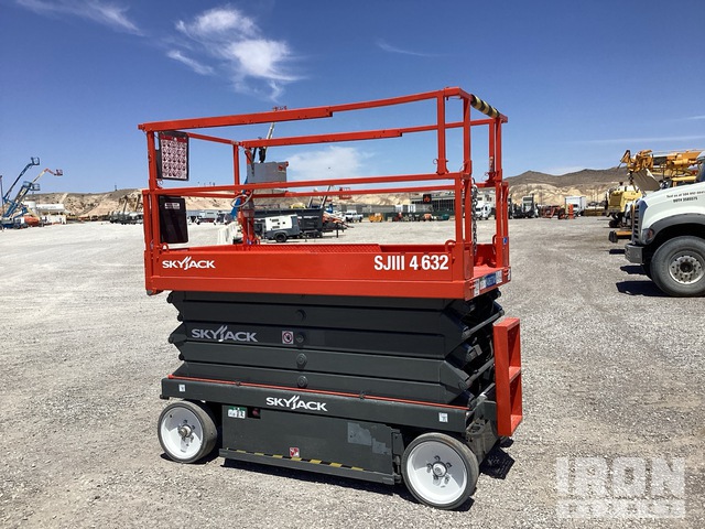 ELEVADOR TIJERA 2014 SKYJACK SJIII4632