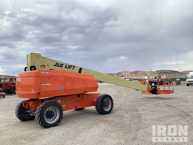 ELEVADOR TELESCóPICO 2014 JLG 4WD 800S