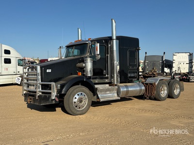 2013 Kenworth T800 6x4 T/A Sleeper Truck Tractor