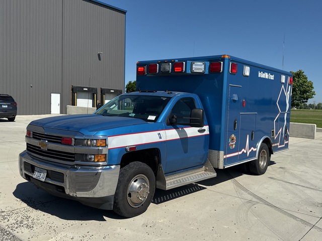 2015 Chevrolet Silverado 3500HD 4x4 Ambulance
