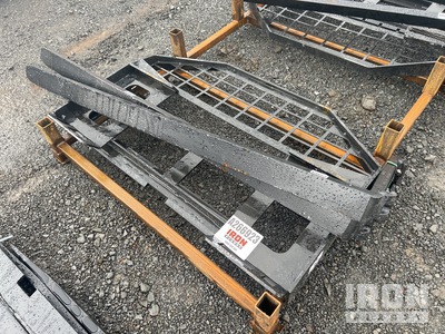 GIYI GY-FK 1500 mm Skid Steer Forks (Unused)