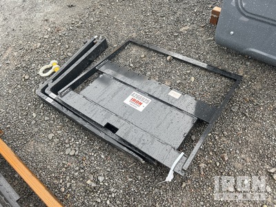 GIYI GY-FK 760 mm Mini Skid Steer Forks (Unused)