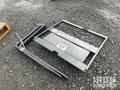 GIYI GY-FK 760 mm Mini Skid Steer Forks (Unused)