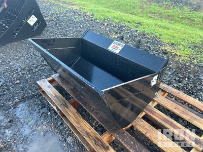 2025 GIYI GY-D5T 880 mm Hydraulic Tilting Baggerlöffel - Fits 5 ton (Unused)
