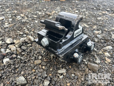 VICSEC Quick Coupler - Fits 1 - 3 ton (Unused)