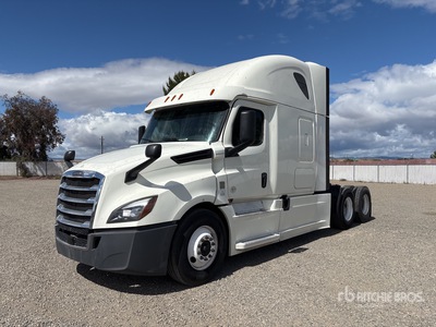 2018 Freightliner Cascadia 126 6x4 T/A Sleeper Truck Tractor