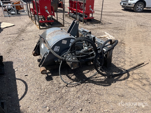 Coneqtec Universal AP600 26 in Skid Steer Planer | Ritchie Bros ...