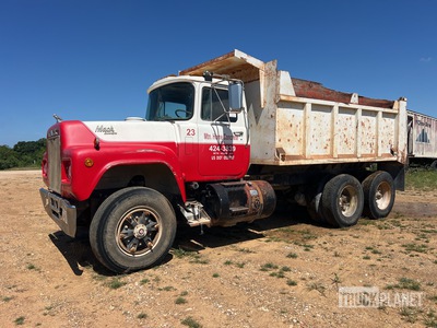1984 Mack 6x4 T/A Dump Truck