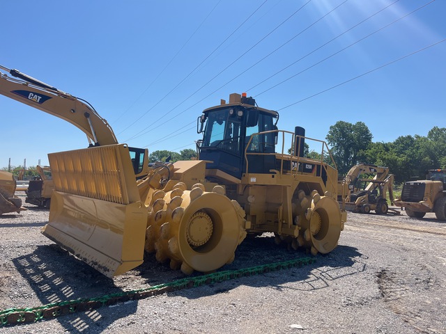 2010 Cat 826H Landfill Compactor