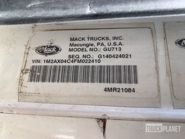 CAMIóN REVOLVEDOR 2015 MACK MCNEILUS 11.5 CYD