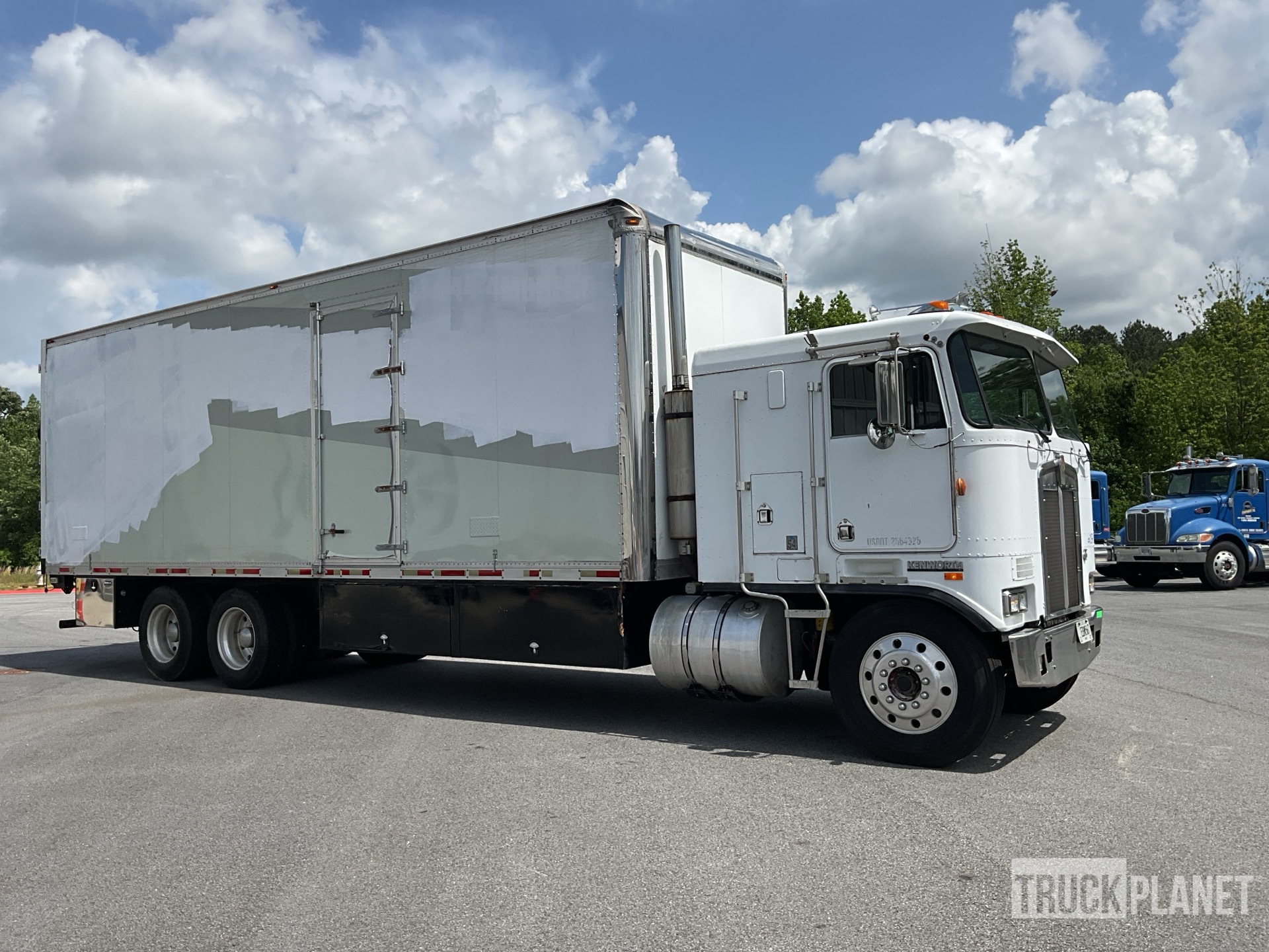 1995 Kenworth K100E 6x4 COE Van Truck in Fayetteville