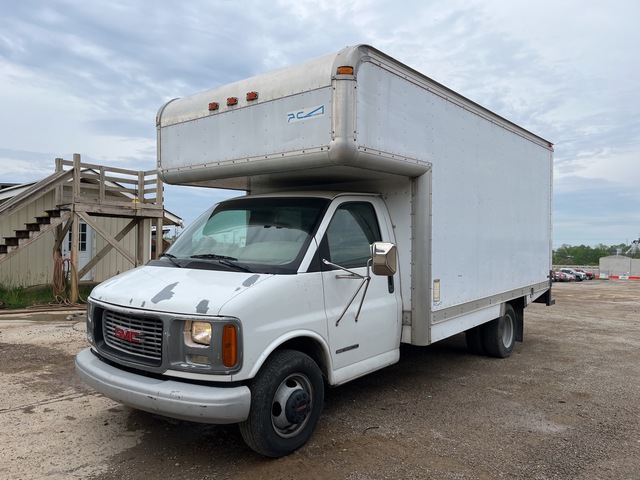 2001 GMC 3500 4x2 Camera Van Truck