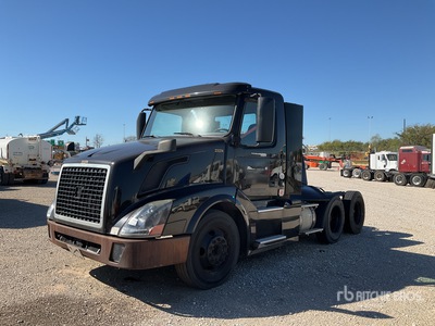 2016 Volvo VNL 6x4 تراكتور شاحنة نهارية (ثنائية المحور)