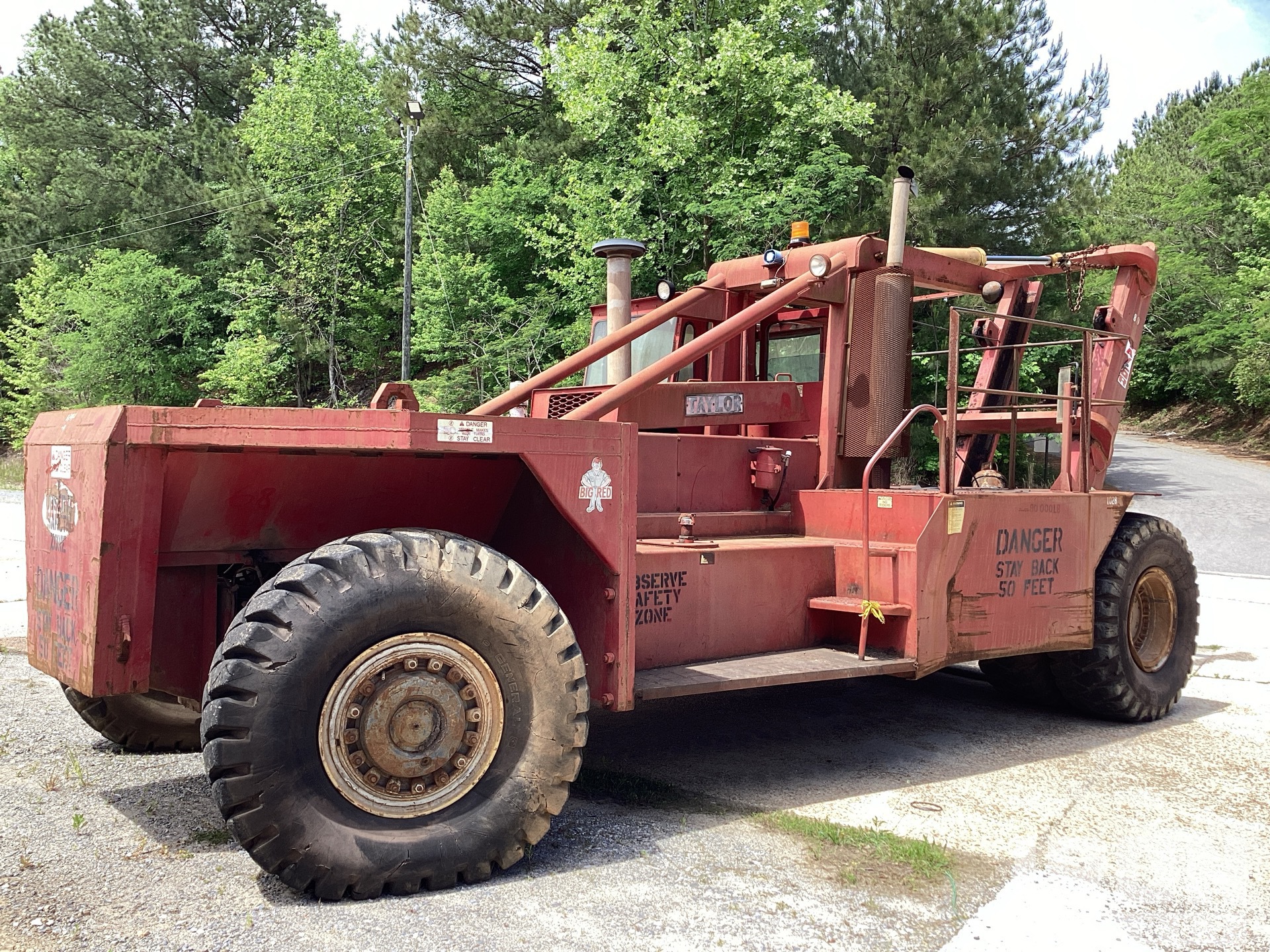 1978 Taylor Machine Works Y-80W0 80000 lb Container Reach Stacker