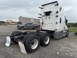 Picture, Right Rear Corner