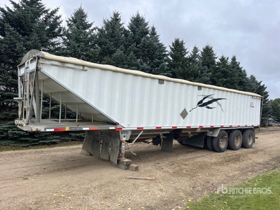 2002 Lode King Prestige Tri/A Grain Trailer