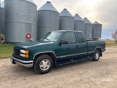 1997 GMC Sierra 1500 4x2 Extended Cab Pickup