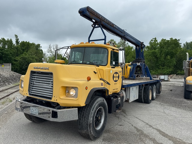 1995 Jiffy lift PC16E Straight Boom on 1995 Mack DM688S 8x4 Boom Truck