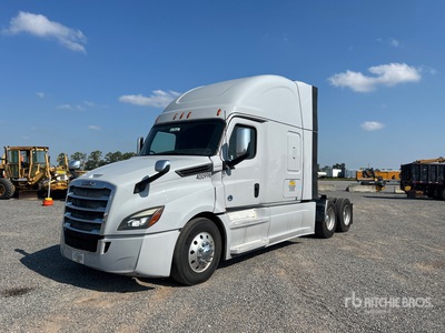 2019 Freightliner Cascadia 126 6x4 T/A Sleeper Truck Tractor