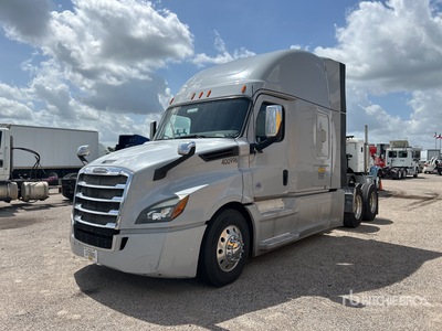 2019 Freightliner Cascadia 126 6x4 T/A Sleeper Truck Tractor