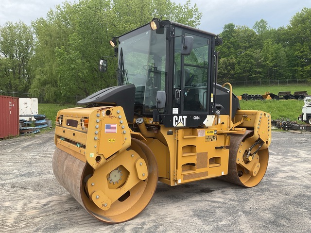 2012 Caterpillar CD54