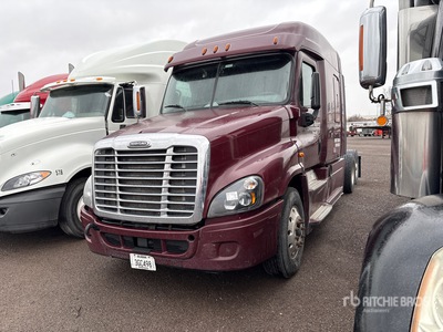 2018 Freightliner Cascadia 125 6x4 トラックトラクター（T/A） (Inoperable)