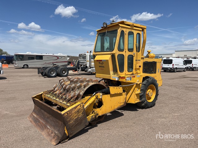 Raygo Rascal 320A Compacteur à tambour à pieds dameurs | Ritchie Bros ...